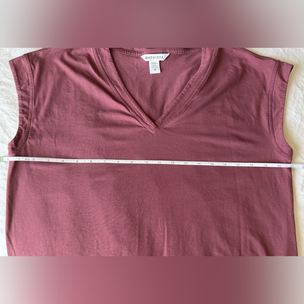 VGUC Athleta Avenue Tee - size medium - Picture 6 of 8